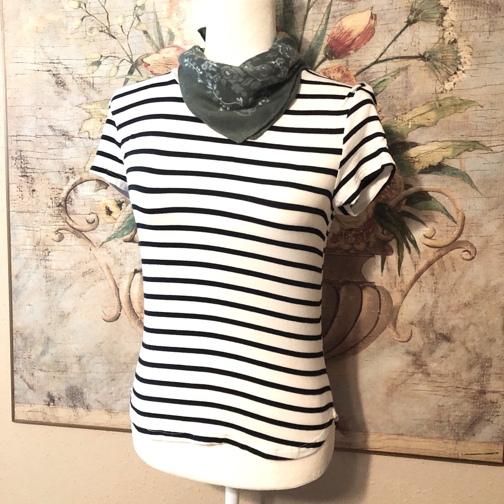XS Frame Black and White Striped TShirt